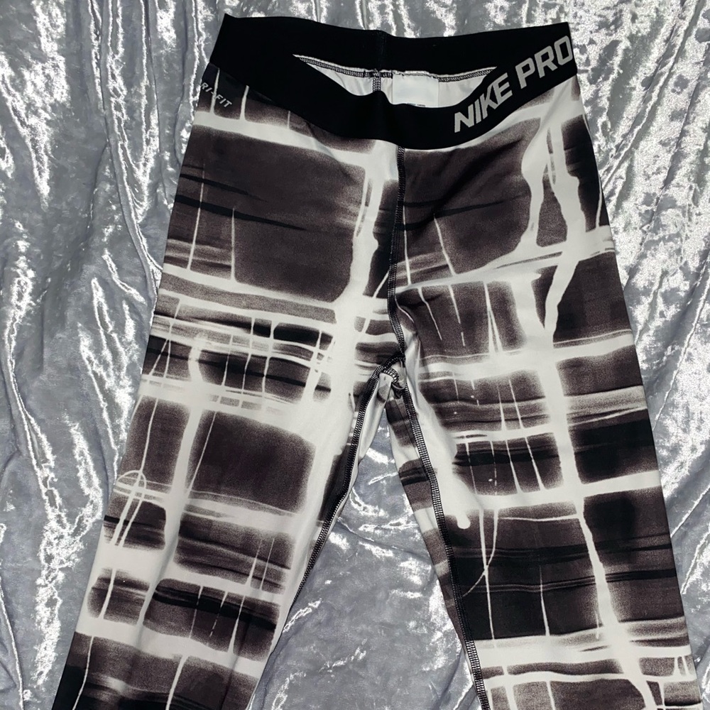Nike leggings